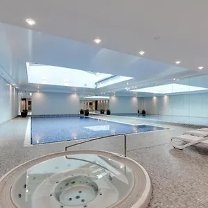 Waterlane Riverside - Spa, Pool, Gym & Parking By Downtown Apartment